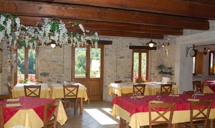 Spino Fiorito Stay Casola in Lunigiana Екстериор снимка
