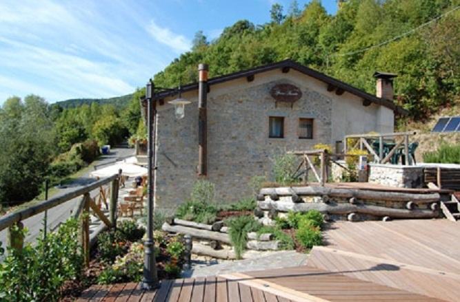 Spino Fiorito Stay Casola in Lunigiana Екстериор снимка